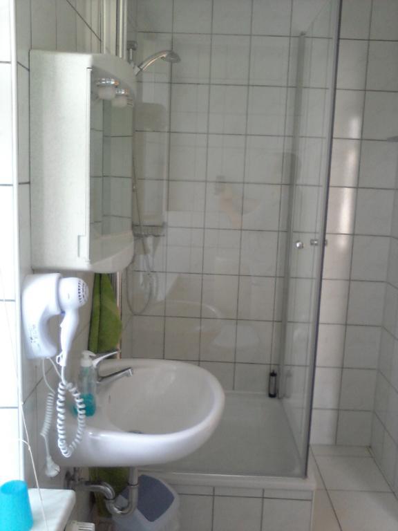 Zimmervermietung Lehmann Radebeul Zimmer foto