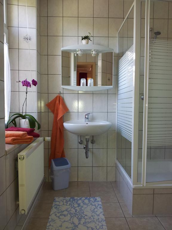 Zimmervermietung Lehmann Radebeul Zimmer foto
